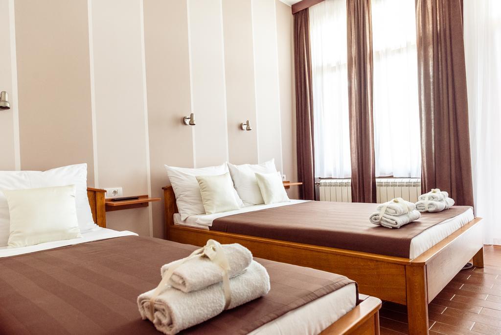 B&B Posejdon Sremska Mitrovica Dış mekan fotoğraf