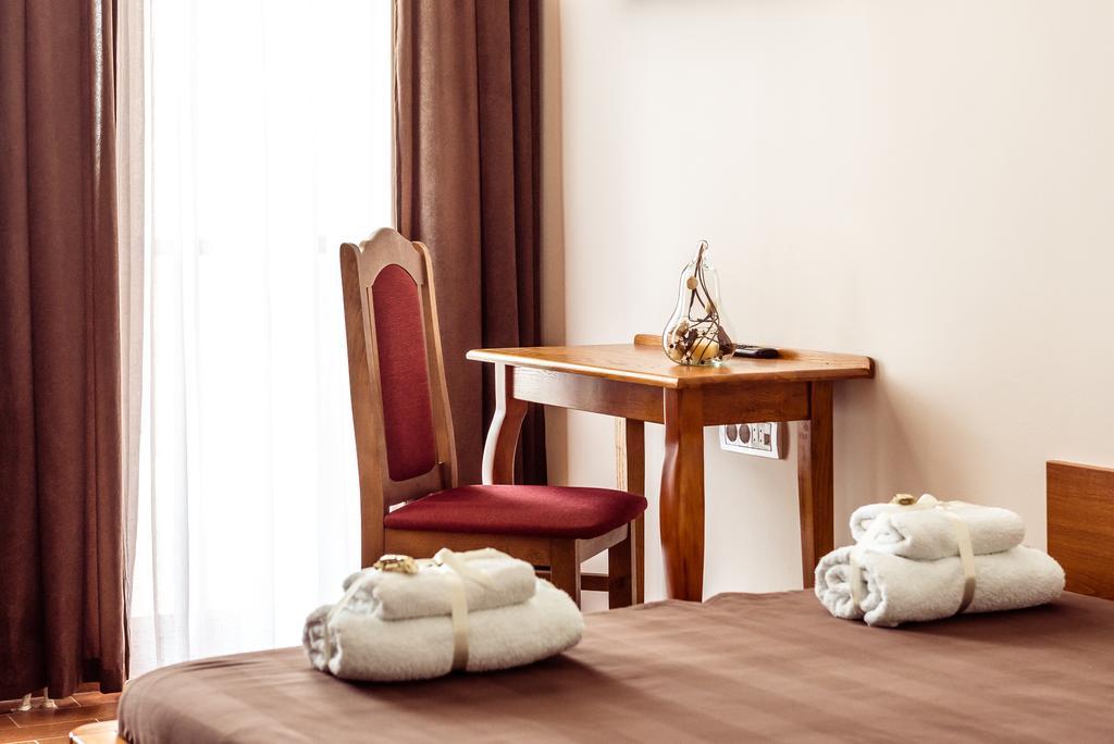 B&B Posejdon Sremska Mitrovica Dış mekan fotoğraf