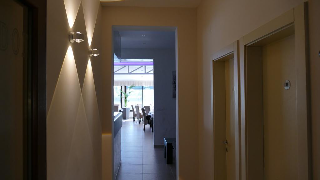 B&B Posejdon Sremska Mitrovica Dış mekan fotoğraf