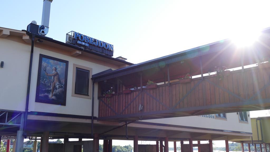 B&B Posejdon Sremska Mitrovica Dış mekan fotoğraf